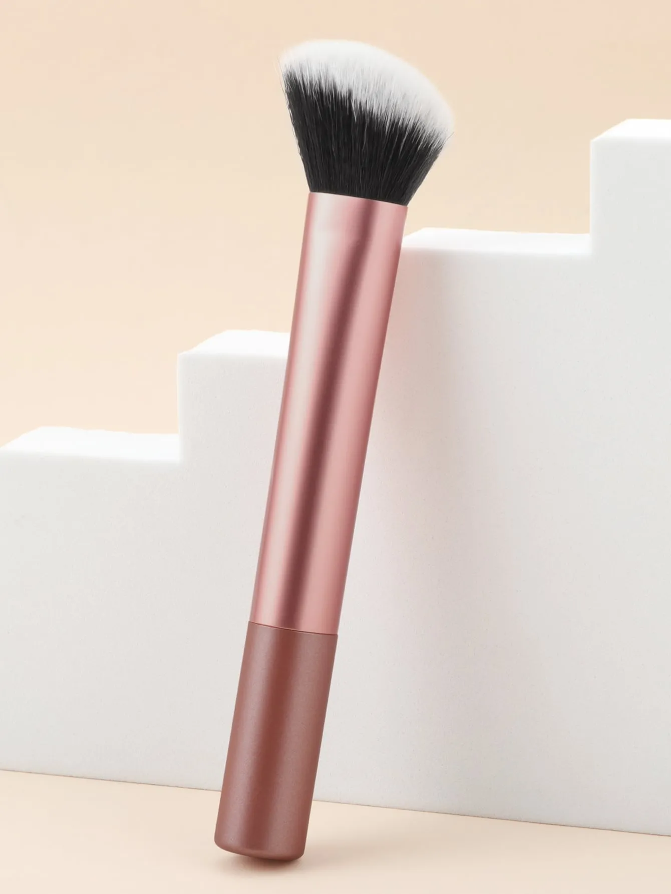 1pc Foundation Brush Black Friday
