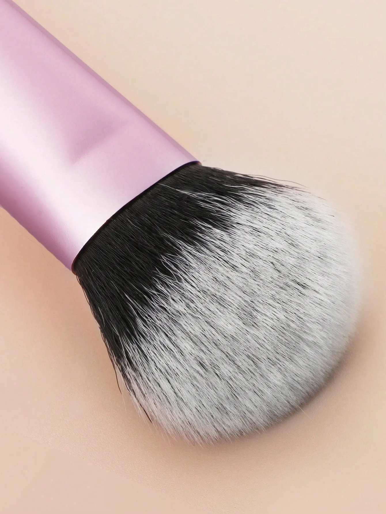 1pc Foundation Brush Black Friday