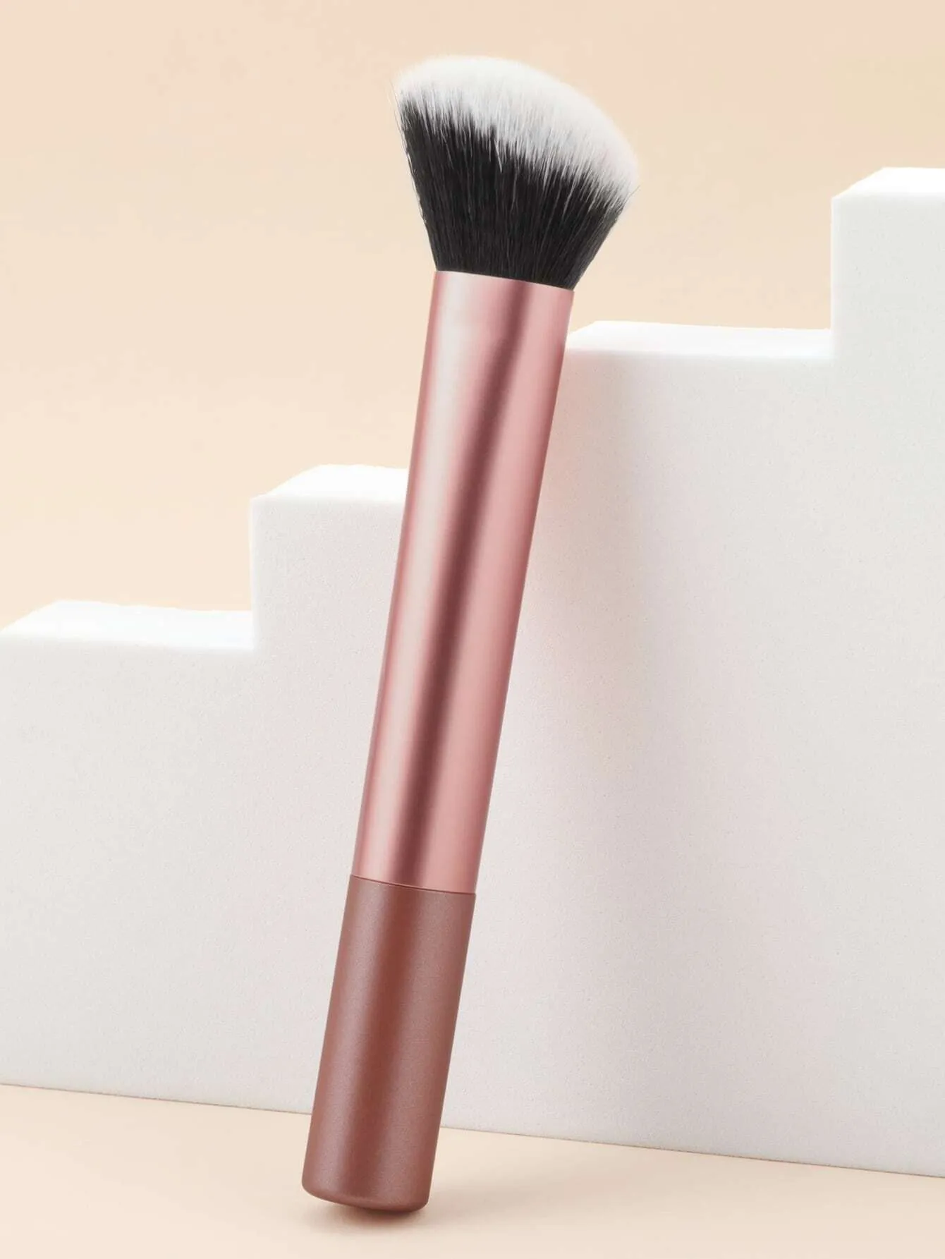 1pc Foundation Brush Black Friday
