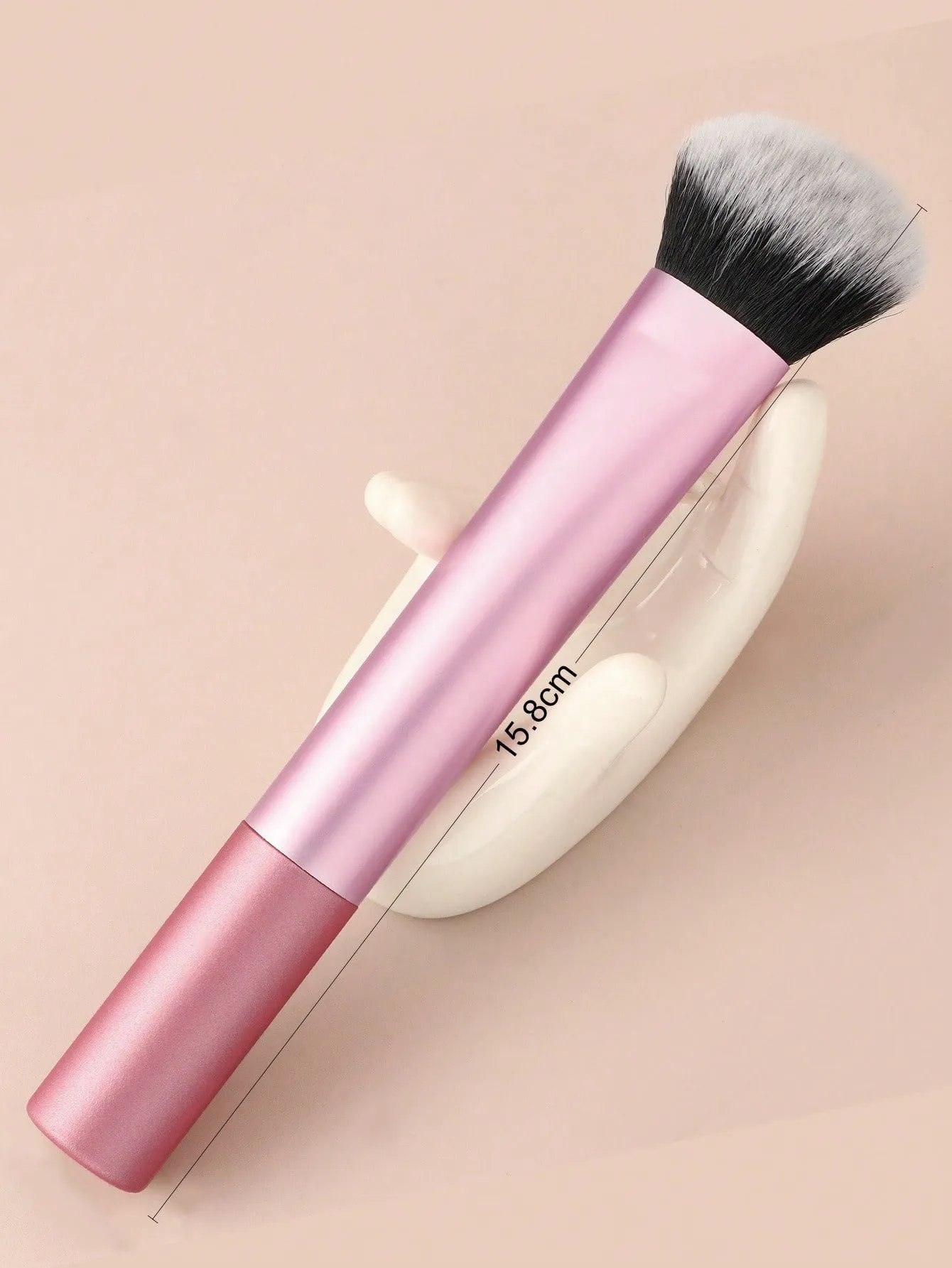 1pc Foundation Brush Black Friday