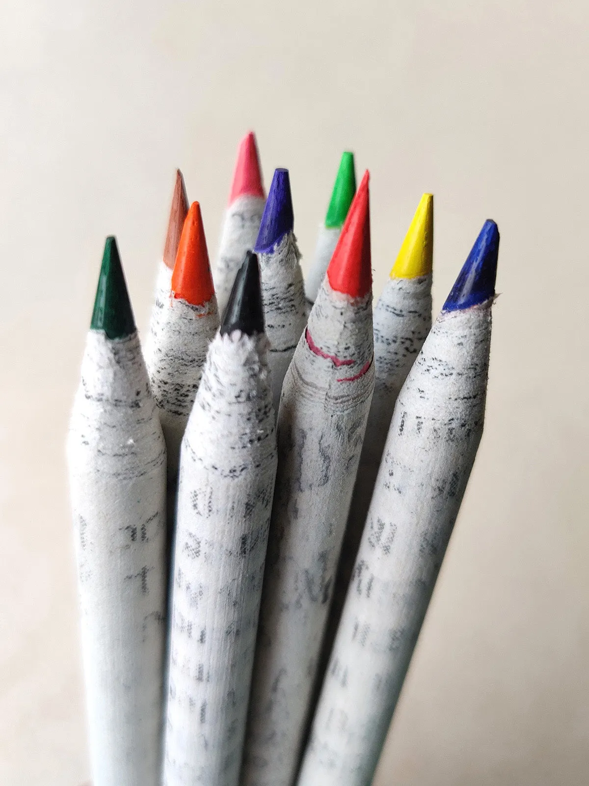 Recycled Newspaper Color Pencils - Pack Of 10*4